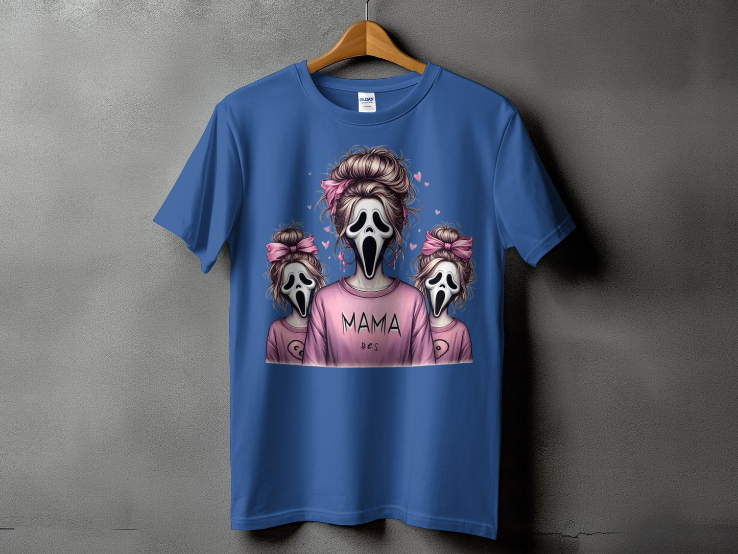 Blue t-shirt with Scream-style ghosts and "MAMA" text.