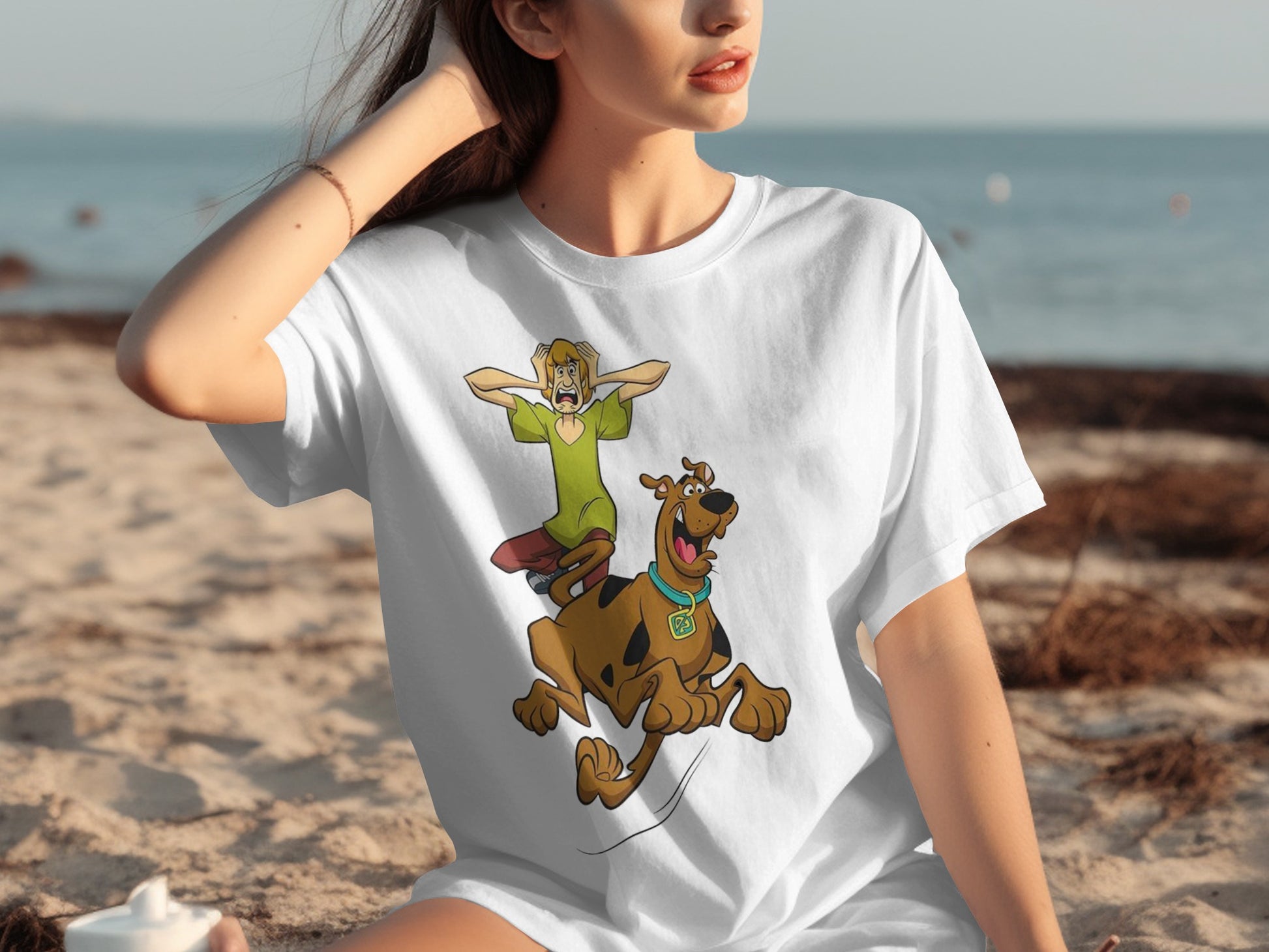 Scooby-Doo and Shaggy running in fear t-shirt