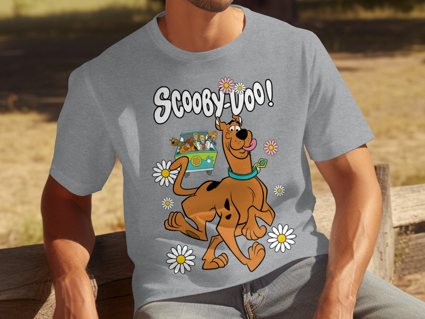Scooby-Doo Cartoon Graphic Tee for Fans T-shirt