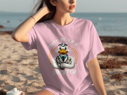 Funny 'Trust Me I'm a Ducktor' Graphic Tee