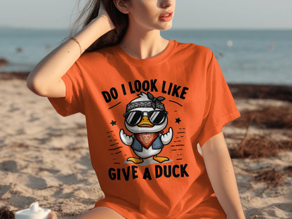 Do I Look Like Give A Duck Funny T-Shirt Graphic Design
