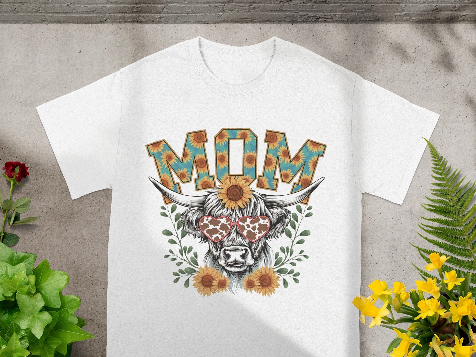 Cute Floral Sunflower MOM Highland Cow T-shirt