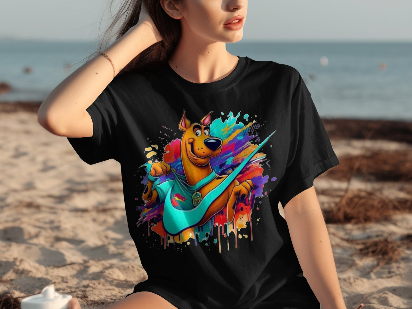 Colorful Scooby-Doo Artwork Beach Style T-Shirt