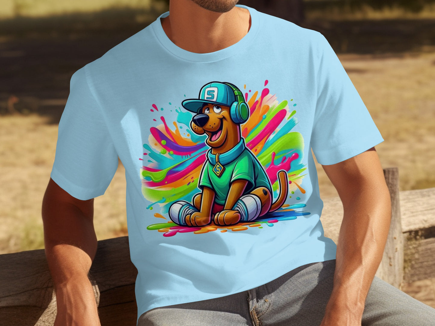 Colorful Scooby-Doo Illustration Casual T-Shirt