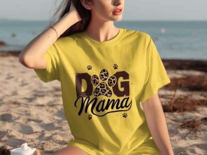 Dog Mama Graphic Tee Perfect for Pet Lovers