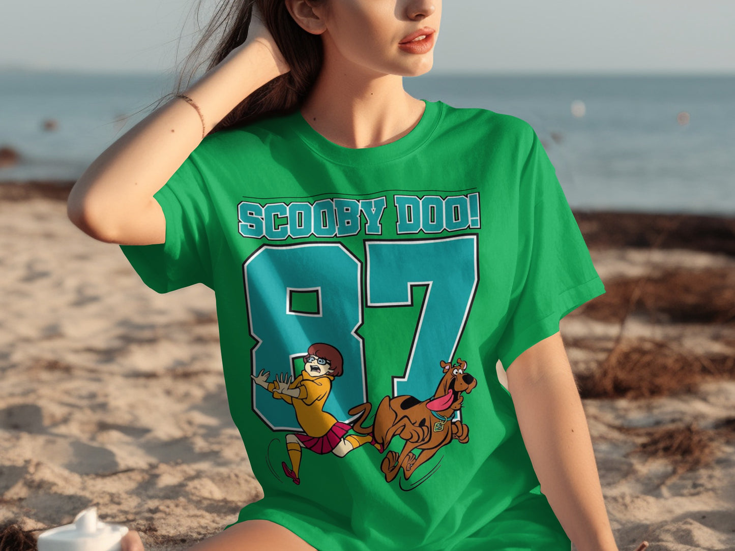 Scooby Doo 87 Graphic Tee Shirt with Beach Scene Design