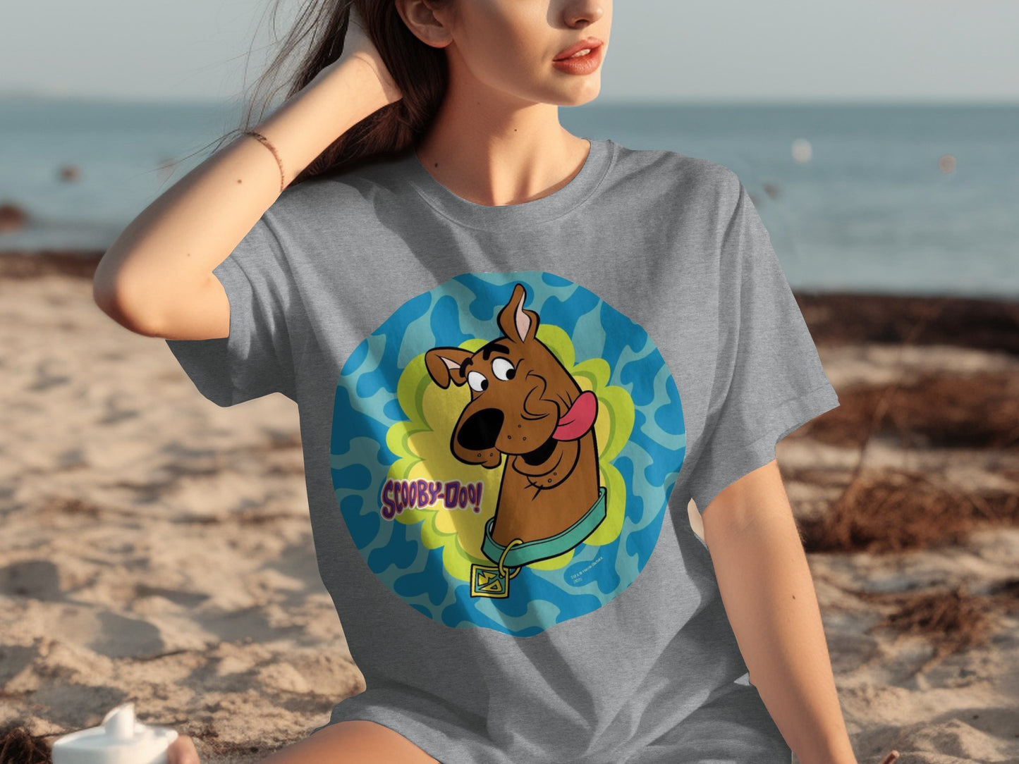 Scooby-Doo Graphic Tee with Classic Cartoon Design