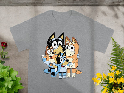 Bluey and Bingo characters hugging on a grey t-shirt.